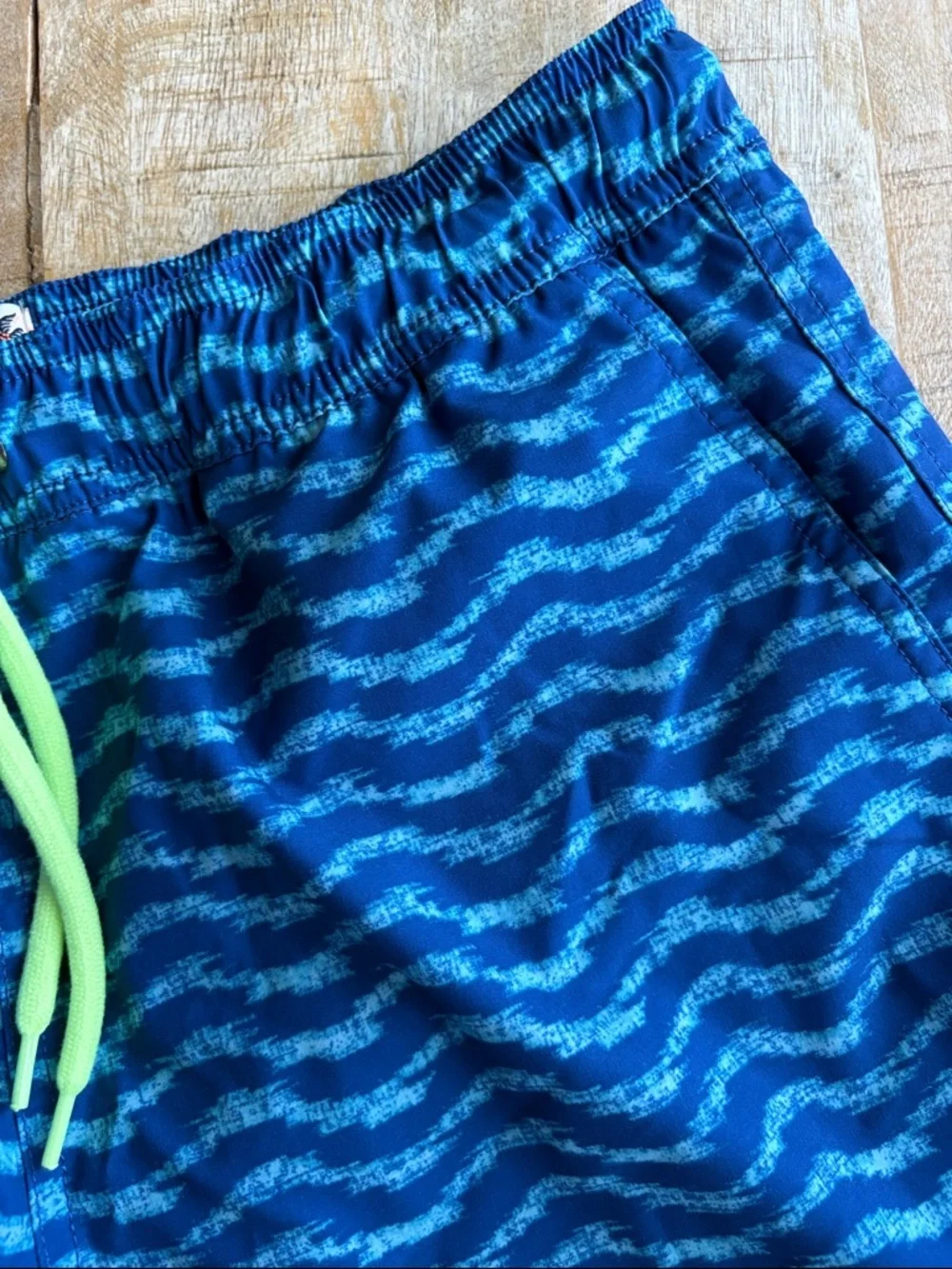 NWOT J. Crew Men’s Swim Trunks size M